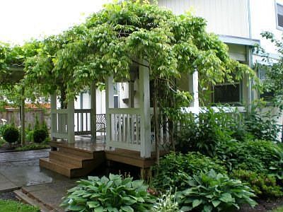 Deck for entertaining