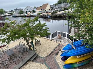 100 Gilbert Dr, Manahawkin, NJ 08050