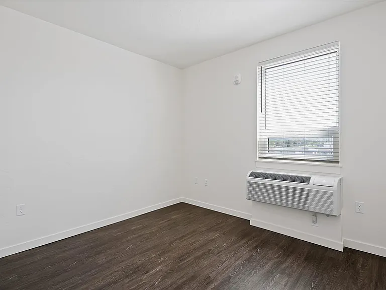 Denton Street Apartments — Photo 67
