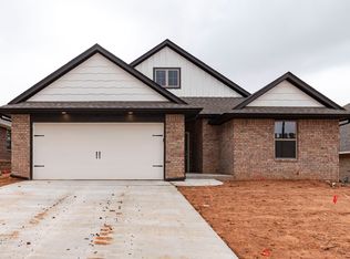 8617 Stark St, Edmond, OK 73007