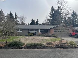 14536 NE Schuyler St, Portland, OR 97230