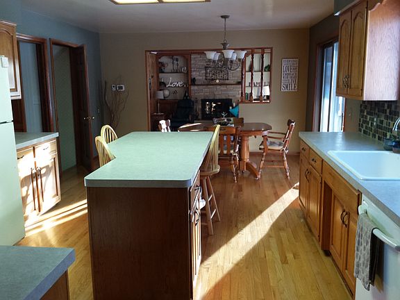 Kitchen and dining area
