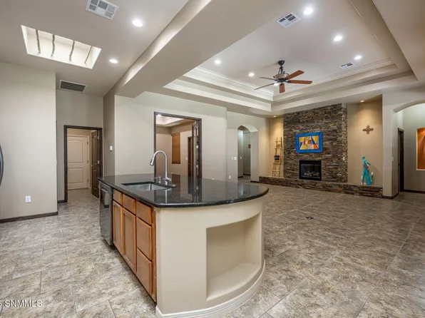 4335 Isleta Ct, Las Cruces, NM 88011