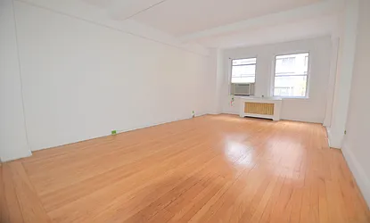 Rented by Manhattan Realty Group