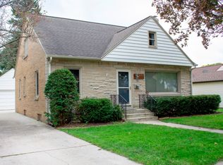 719 Oak St, Manitowoc, WI 54220