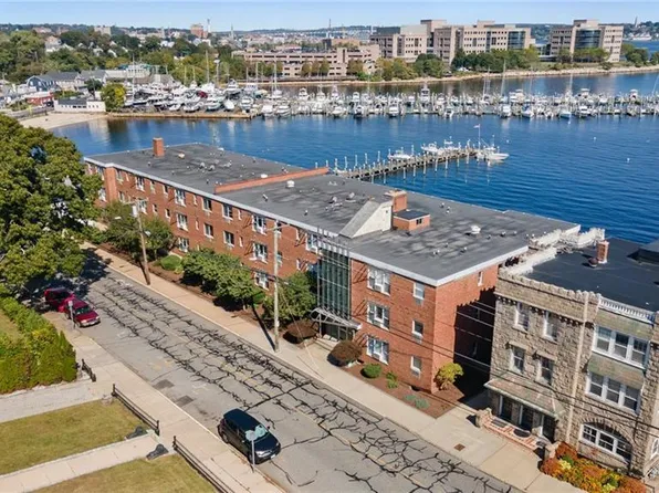 184 Pequot Avenue #205, New London, CT 06320