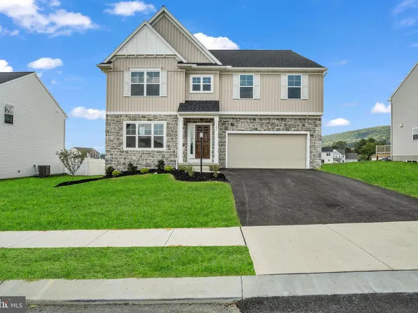 102 Margot Ct, Harrisburg, PA 17112