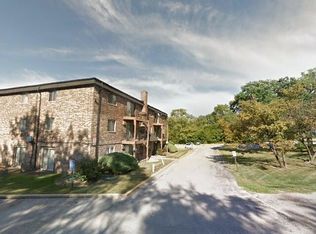 1035 E 194th St #203C, Glenwood, IL