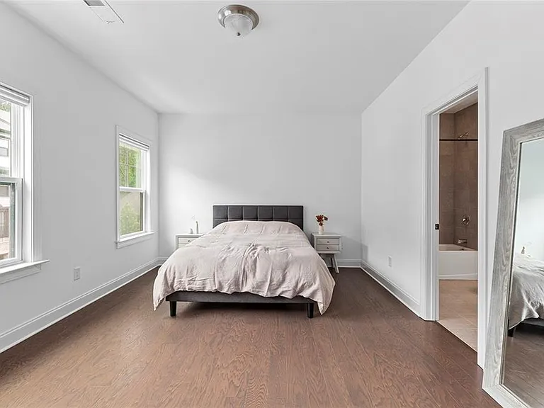 2370 Provence Park Way — Photo 18