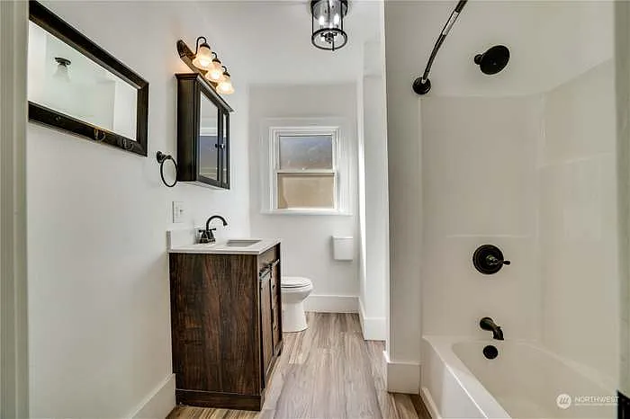 4522 Pacific Ave — Photo 9