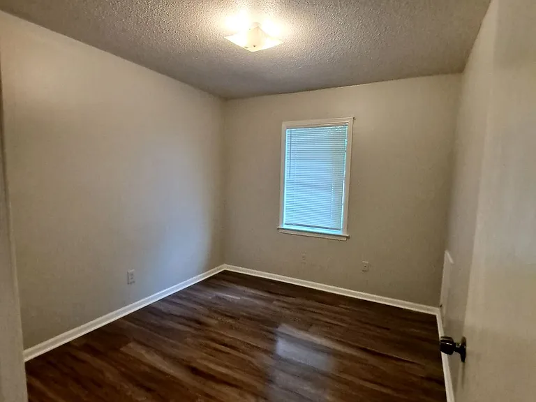 2972 Hale Ave — Photo 6