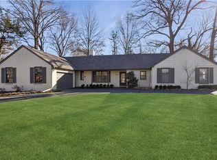 2515 W 65th St, Mission Hills, KS 66208