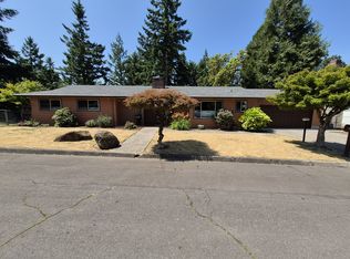 17570 Springhill Pl, Gladstone, OR 97027