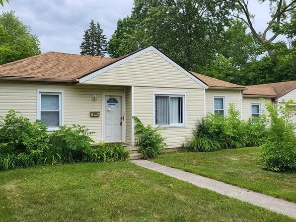 28744 Selkirk St, Southfield, MI 48076