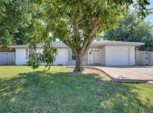 5940 NW 59th St, Warr Acres, OK 73122