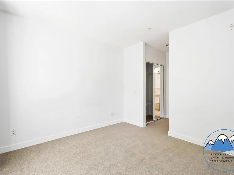 111 E 3rd St — Photo 10