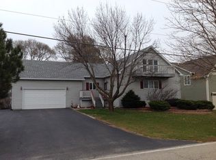 26008 W Cottage Rd, Wilmington, IL 60481