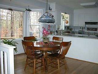 breakfast room, natural oak floor
