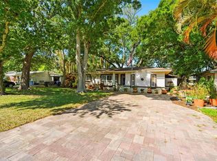 194 21st Ter SE, Largo, FL 33771
