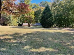 175 Lake Dr #8-6, Lexington, NC 27292