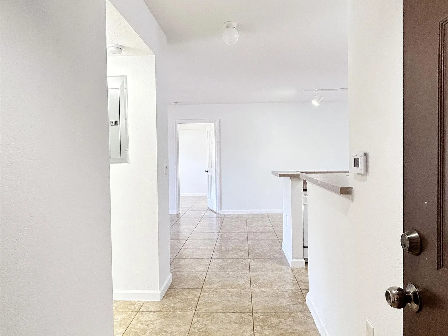 191 SW Palm Dr., Apt 103 - 191-103 — Photo 3