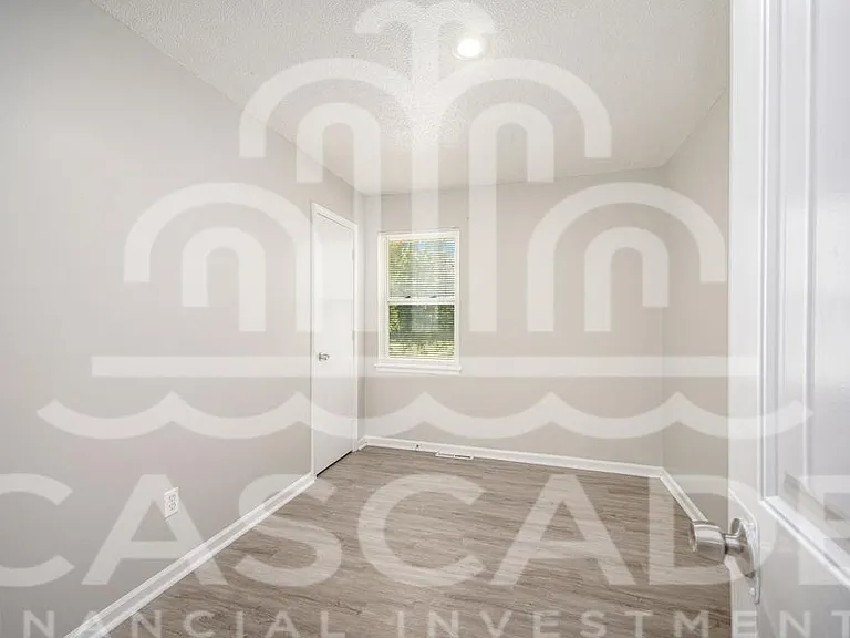 108 N Chestnut St #A — Photo 7