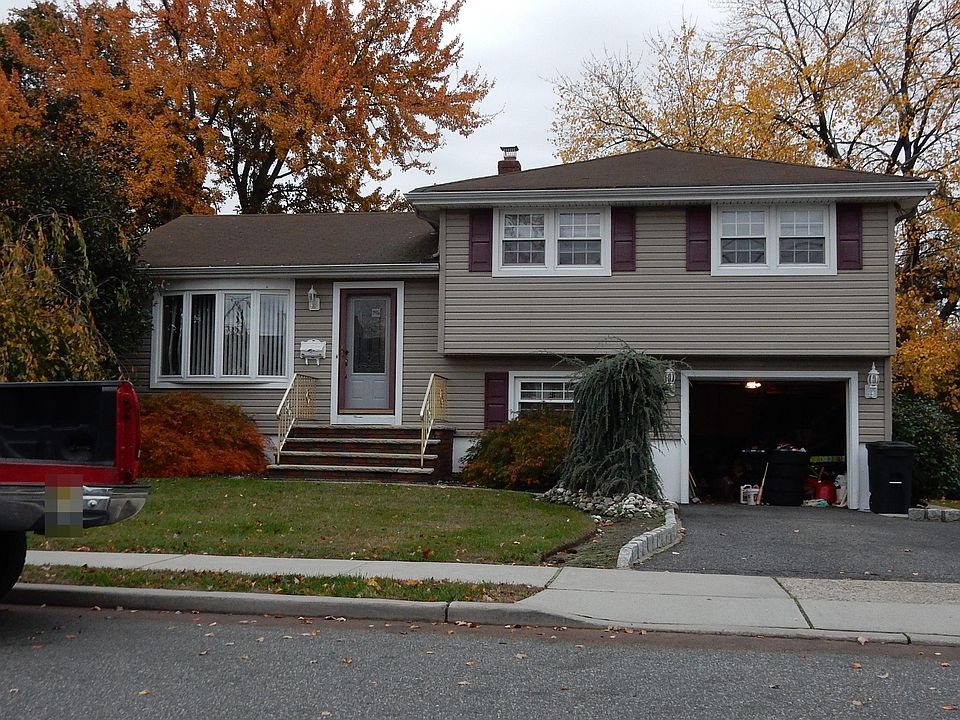 1st image of 246 Oxford Ave