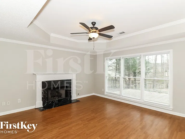 752 Teal Ct — Photo 3