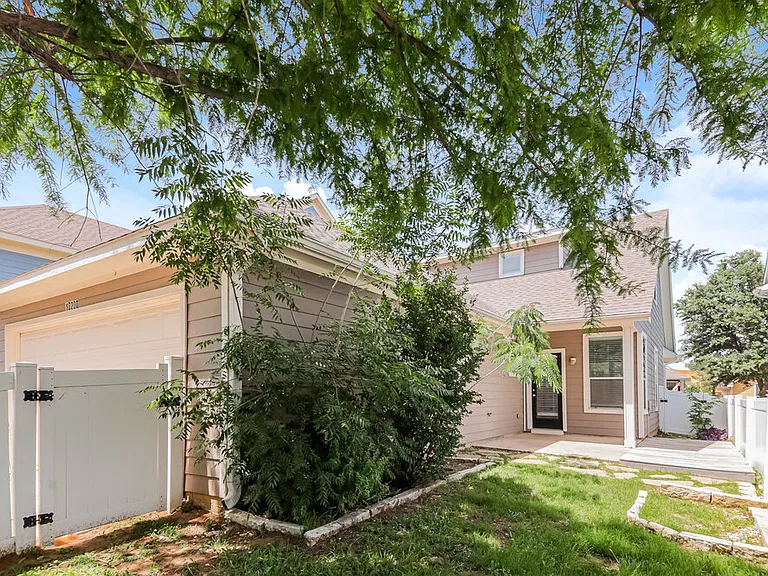 10200 Cedar Lake Dr — Photo 17