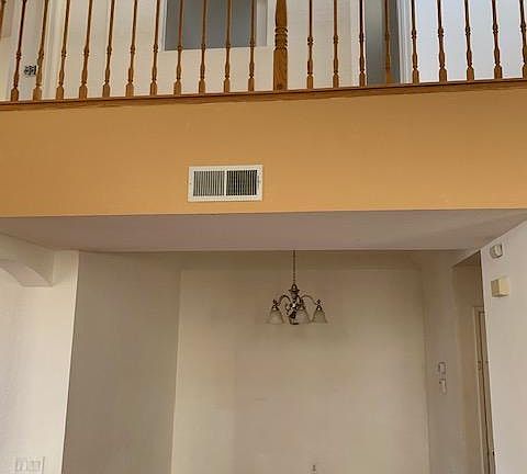 3rd image of 406 N Wildwood
