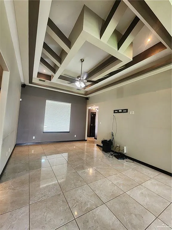 3 bed, 2.0 bath, 1501 sqft, $1,800 — Photo 3