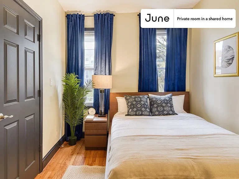 764 Columbia Rd NW #1B — Photo 2
