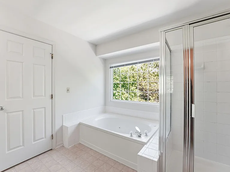 2709 Baronhurst Dr — Photo 15