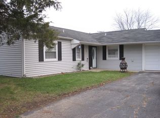 165 Cedarwood Ave, Bolingbrook, IL