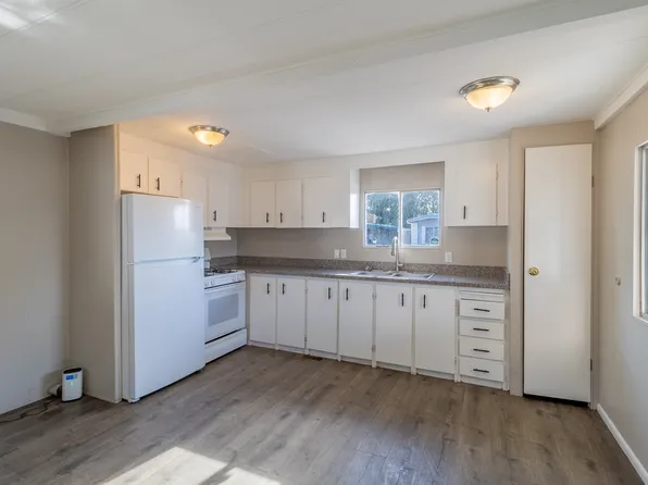 3023 Constitution Dr, West Valley City, UT 84119