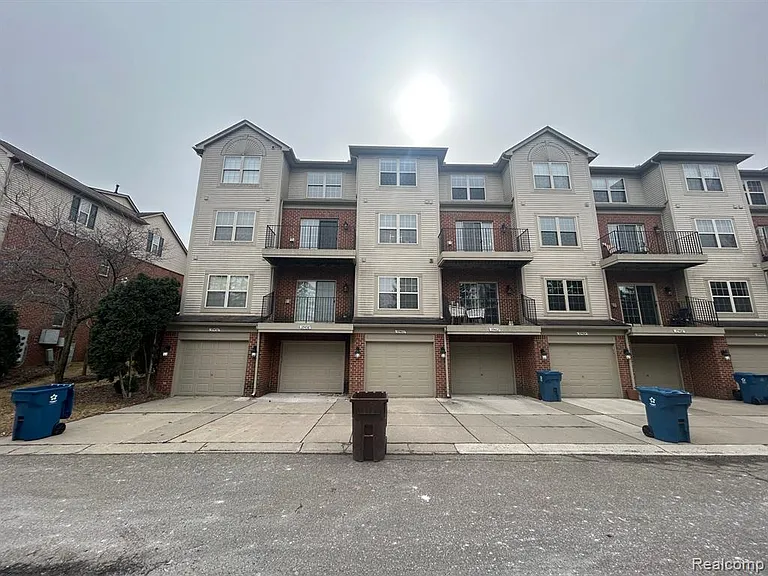 39460 Springwater Dr — Photo 34
