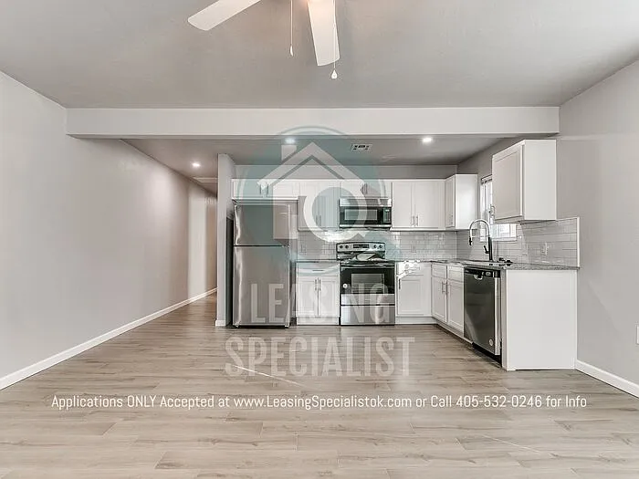 1115 NW 27th St — Photo 14