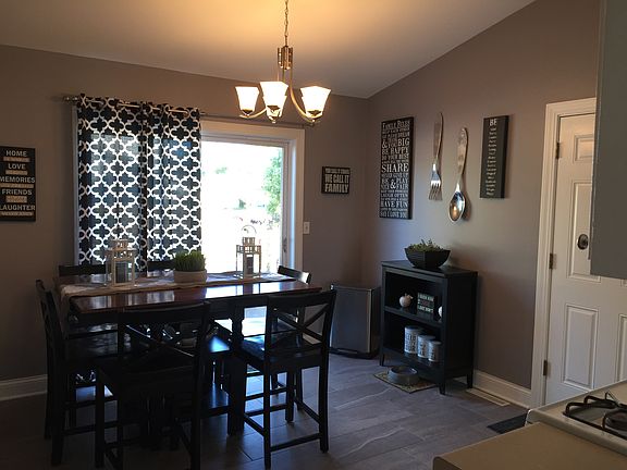 Large eat in kitchen