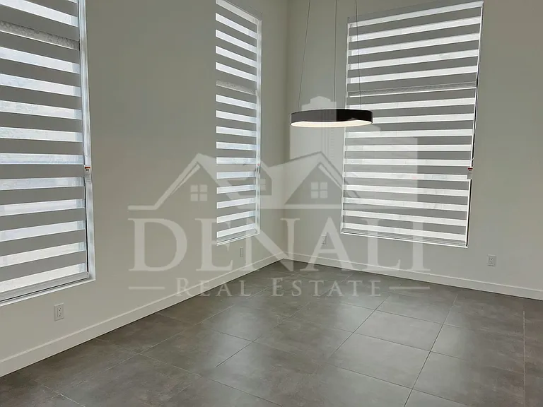 10920 E North Ln — Photo 4