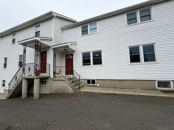50 Lincoln Ave #1-R, Danbury, CT 06810