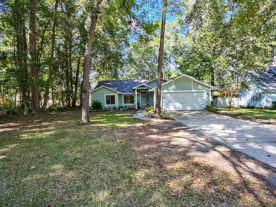 1st image of 2792 Royal Oaks Dr