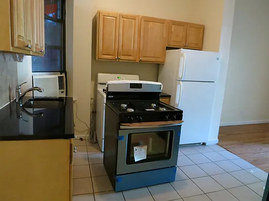 Rented by Bohemia Realty Group | media 2