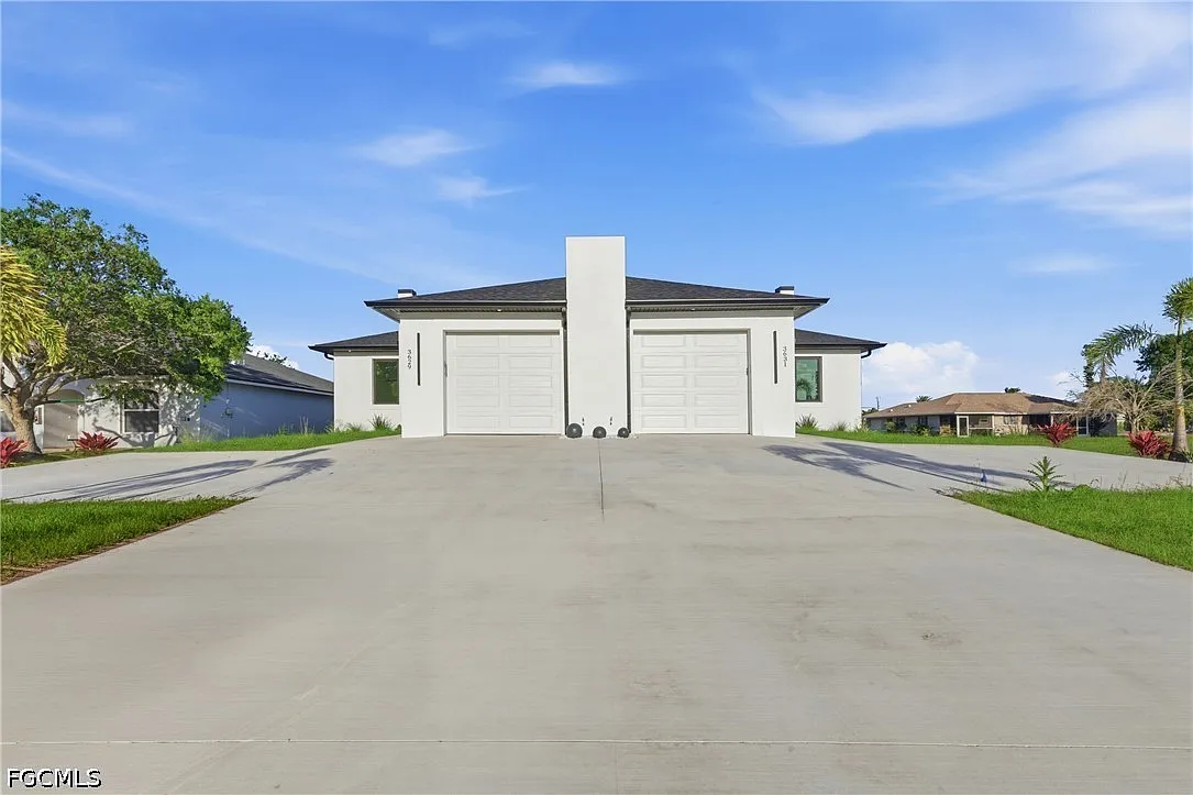 3 bed, 2.5 bath, 1360 sqft, $1,750 — Photo 1