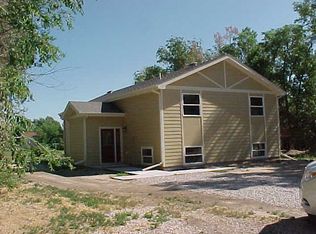 306 E 3rd Ave, Yoder, WY 82244