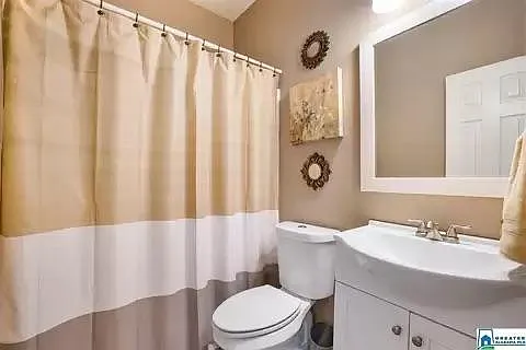 102 Frances Ln — Photo 18