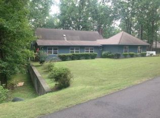 177 Winchester Dr, Columbus, MS 39705