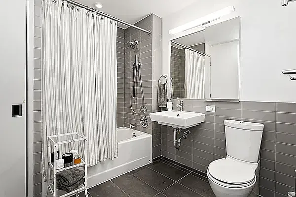 64 Bayard Street — Photo 4