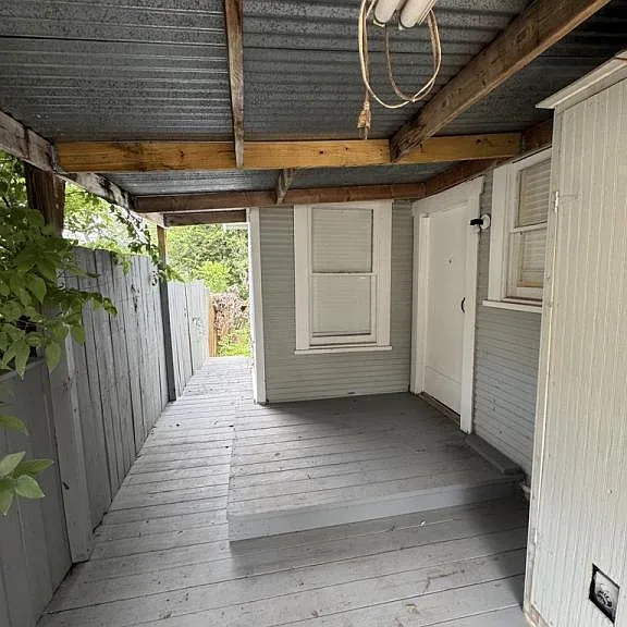1811 McKinley Ave — Photo 14