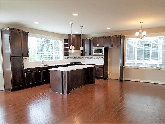 5th image of 23950 SE 45th Ter #1