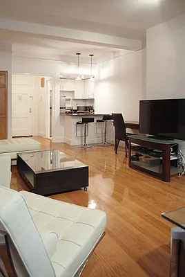 Rented by WAM Partners - William Moses Co. | media 104